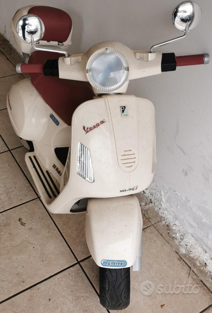 Casco PEG-PEREGO per scooter giocattolo Vespa Granturismo bianco