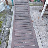 Lettino da giardino in legno
