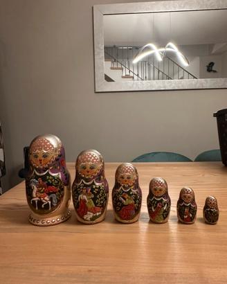 Matriosca Russa artigianale dipinta a mano