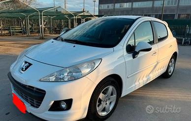 peugeot  207  1.4 diesel 