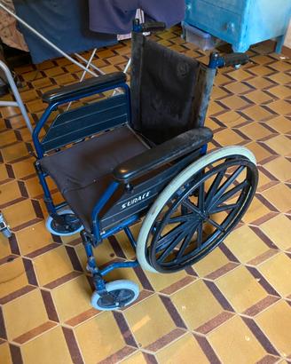 SEDIA A ROTELLE SURACE
