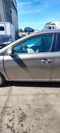 TOYOTA AURIS 2016 PORTA ANTERIORE SX/DX