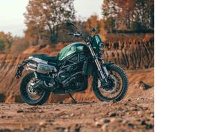 Benelli Leoncino 800 Trail
