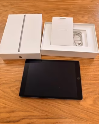 iPad 9th + cover Logitech + tastiera
