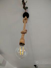 Lampadario in corda Con Lampadina a sfera 