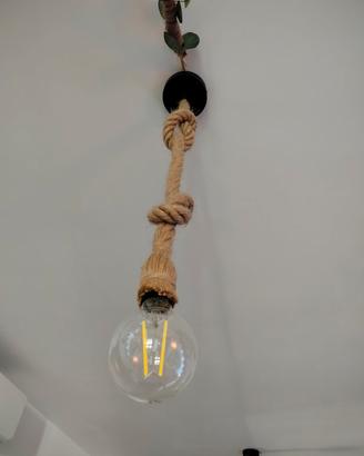 Lampadario in corda Con Lampadina a sfera 