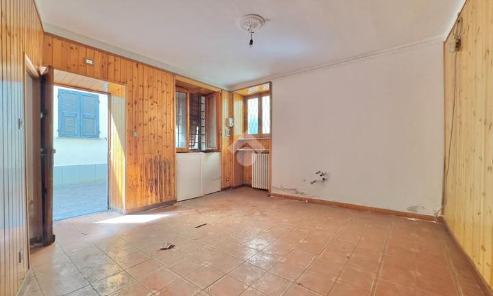 CASA SEMINDIPENDENTE A NOVI LIGURE