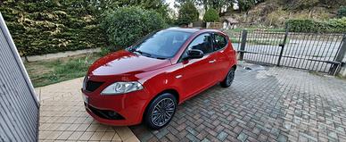 Lancia Ypsilon allestimento Gold s&s 70cv