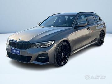 BMW Serie 3 330d Touring mhev 48V xdrive Msport au
