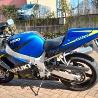 suzuki gsxr 600 2001 k1
