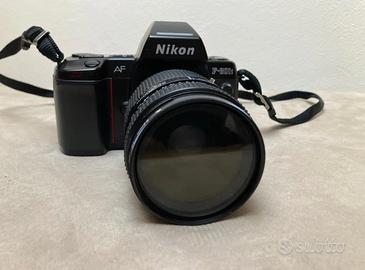 Nikon F801S + obiettivo e flash