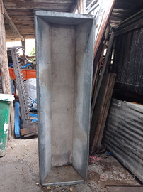 Bevitore in acciaio per animali