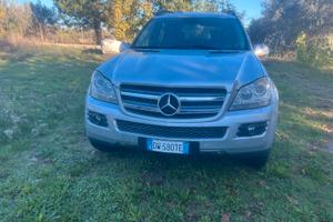 Mercedes GL 7 posti 4x4 + ridotte e bloccaggi