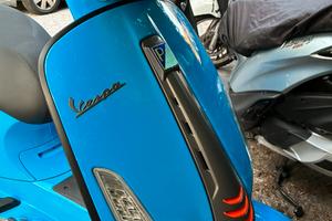 Vespa sprint sport 150cc - pari al nuovo 400km!