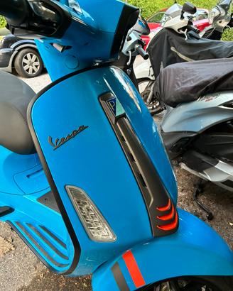 Vespa sprint sport 150cc - pari al nuovo 400km!