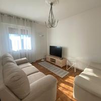 Almè trilocale con box e balcone vivibile