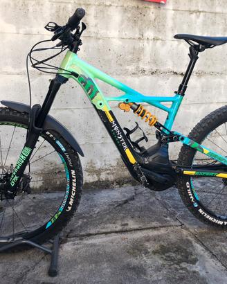 e-bike Specialaized Kenevo taglia M con 2 batterie