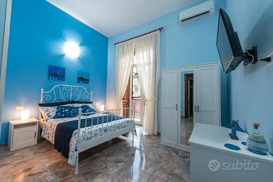 Casa vacanze fiorito nel cuore di Napoli