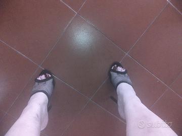 sandali a rete con tacco a spillo molto usate 