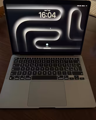 MacBook M1