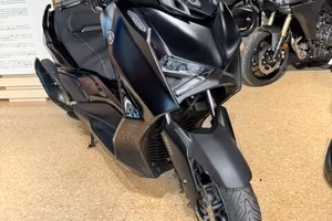 Yamaha X-Max 125 TECH