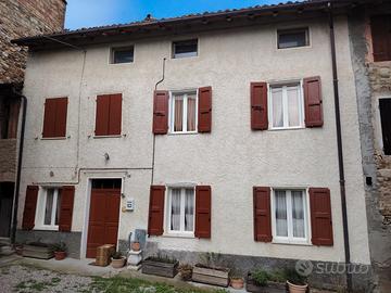 Casa indipendente terra-cielo