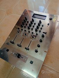DJ mixer Numark DM2002X