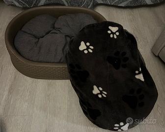 Cuccia rigida con due cuscini