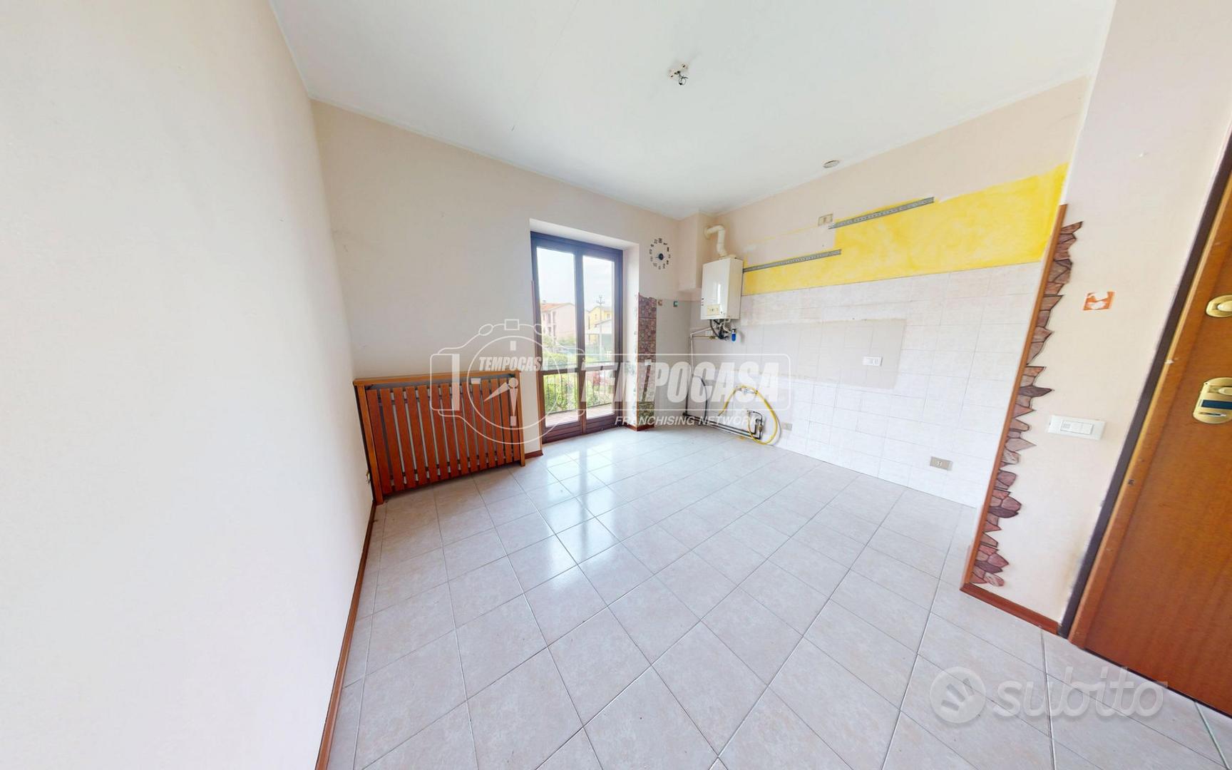 Apartment in Rovellasca, Como - Vista 5