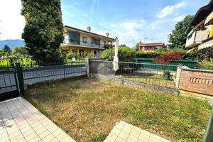 4 LOCALI A CAPRIOLO