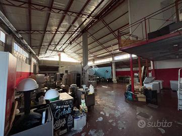 CAPANNONE A LA SPEZIA