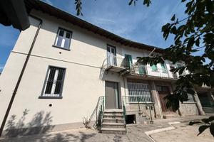 Bilocale nuovo + deposito 102mq e cortile 180mq