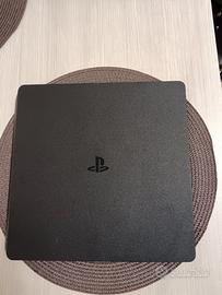 PS4 Slim 500GB - FW 11.00 + Pad Rigenerato + GTA V