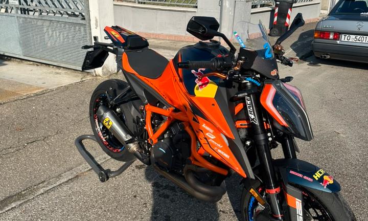 Ktm 1290 superduke r