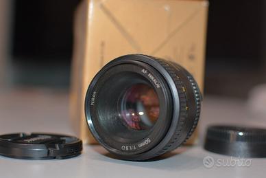 Nikon AF Nikkor 50mm f/1.8 D  con scatola