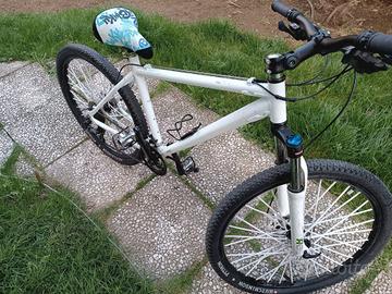  Montanbike