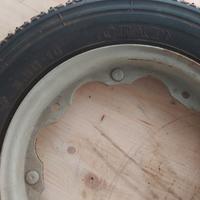 cerchione e pneumatico moto