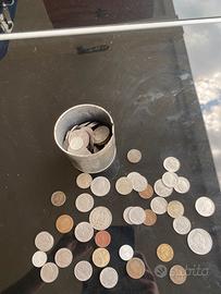 Monete grandi e  piccole vitt em ///