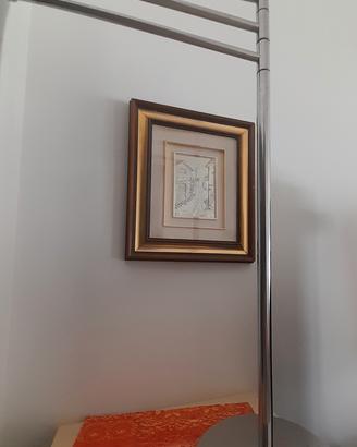 Piantana per bagno usata  più quadro su argento 