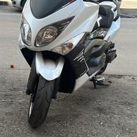 Yamaha T Max - 2010