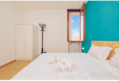 Camera singola con letto matrimoniale
