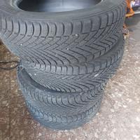 Pneumatici 205/55 R16 Pirelli