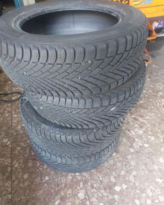 Pneumatici 205/55 R16 Pirelli