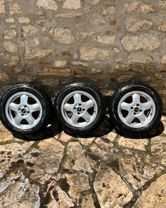 Ruote complete cerchi e gomme da 15 per mini
