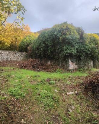 Rustico / Casale di 1150 m² con più di 5 locali a 
