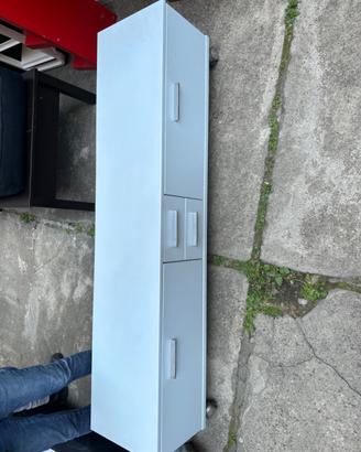 Mobiletto bagno a cassettoni con ruote
