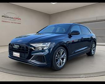 AUDI Q8 55 TFSI quattro tiptronic Sport