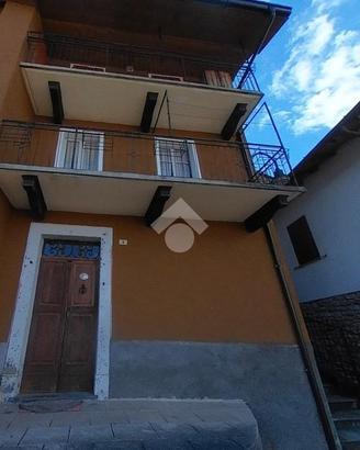 3 LOCALI A RASURA