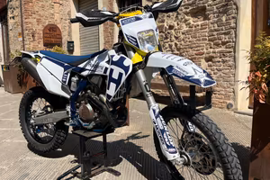 Husqvarna FE 250 2020 Akrapovič e Öhlins