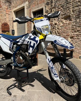 Husqvarna FE 250 2020 Öhlins accessoriata